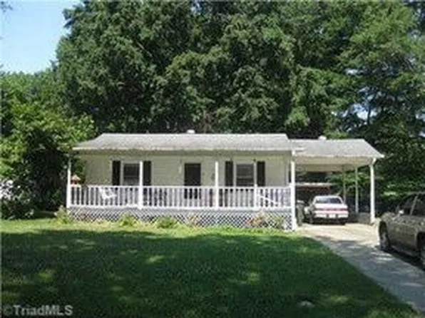 517 McAlster St, Walnut Cove, NC 27052