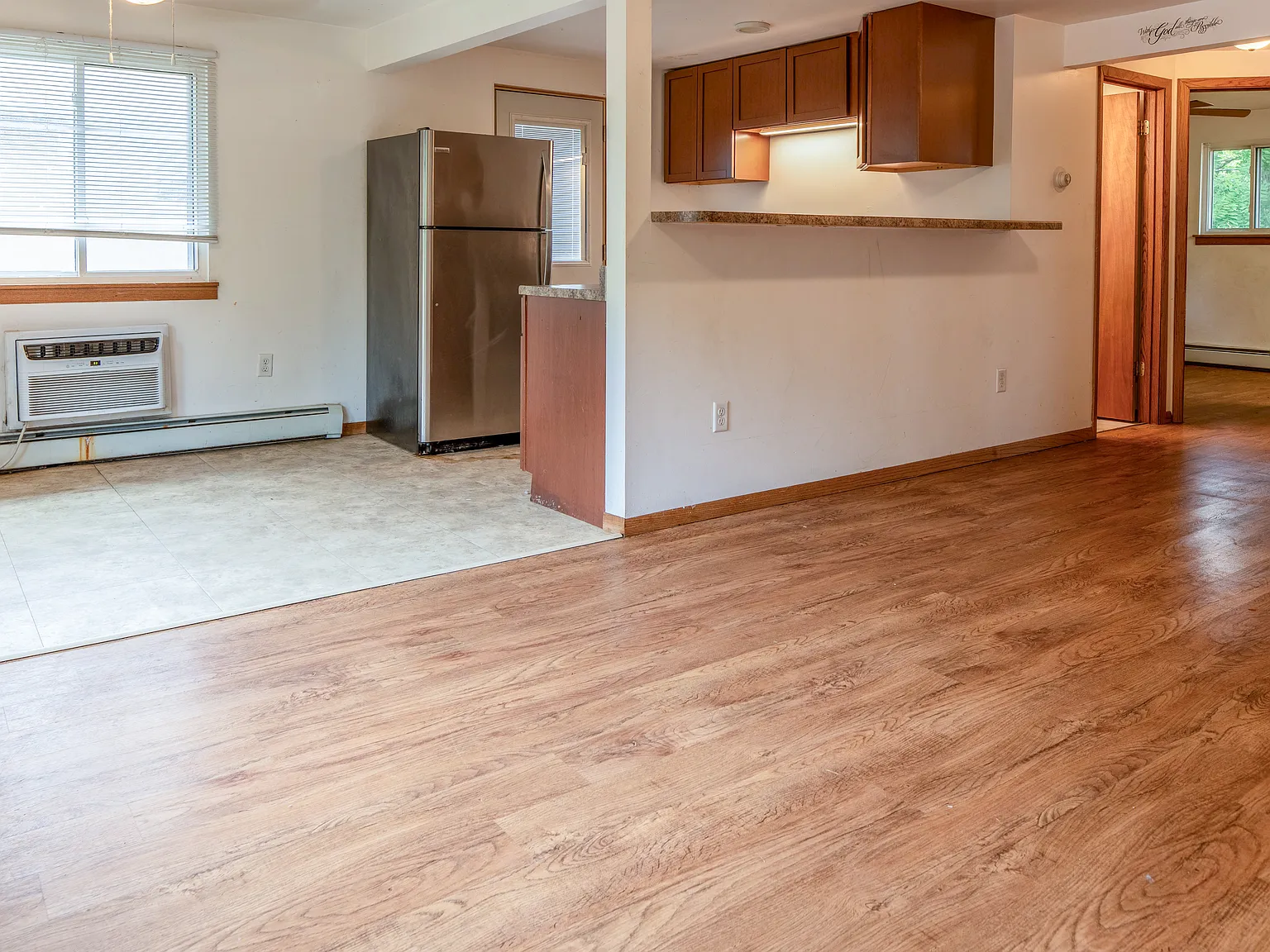 2 bed, 858 sqft, $1,199 — Photo 1