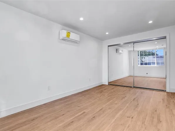 20431 Acre St, Winnetka, CA 91306