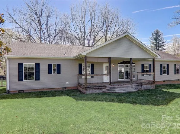 77 Israel Rd, Candler, NC 28715