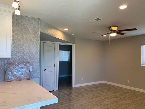 2E2BFA65-A372-4D76-A805-9B2289FE8C7A