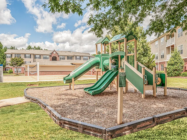 Ashton Park Apartments — Photo 32