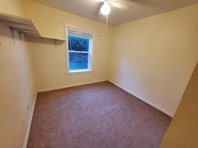 1645 NE Merman Dr — Photo 6