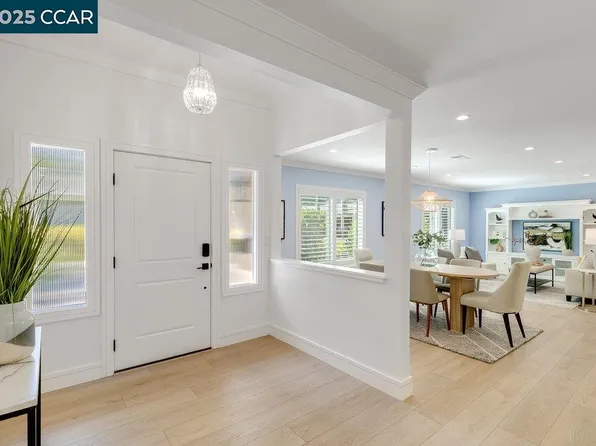 1517 Rockledge Ln APT 2, Walnut Creek, CA 94595