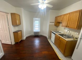 110 S 42nd St APT 3F, Philadelphia, PA 19104