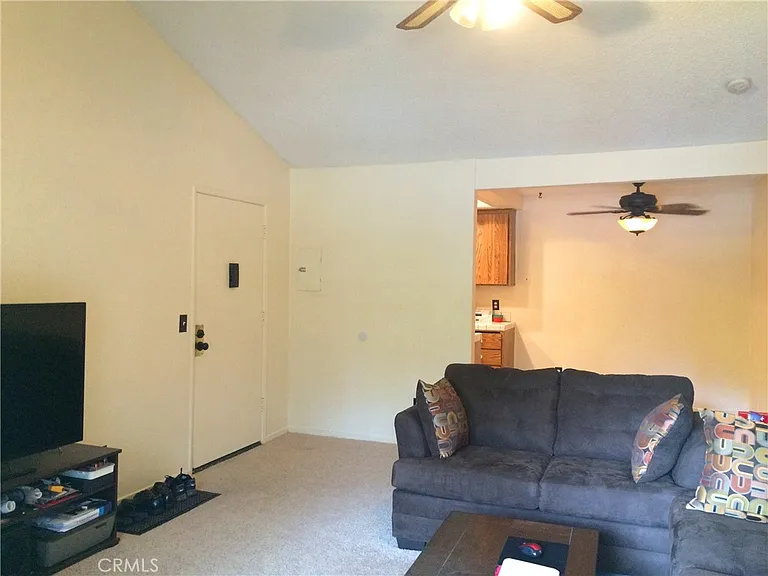 20702 El Toro Rd — Photo 2