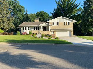 2709 Brookridge Ave N, Crystal, MN 55422