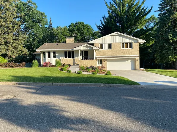 2709 Brookridge Ave N, Crystal, MN 55422