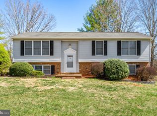 9707 Routts Hill Rd, Warrenton, VA 20186
