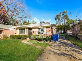 25642 New York St, Dearborn Heights, MI 48125