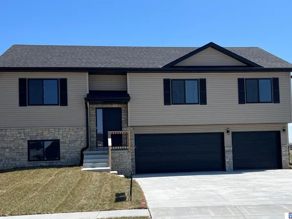 11670 N 146th St, Waverly, NE 68462