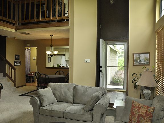 3rd image of 4615 Stansbury Ct