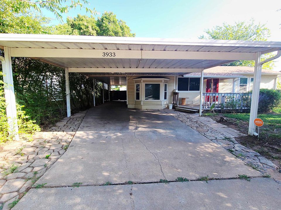 1st image of 3933 SE 10th Pl