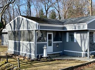 4579 N Loop Rd, Caseville, MI 48725