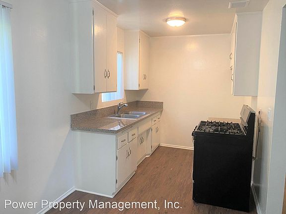 2nd image of 821 N Eucalyptus Ave #10700940