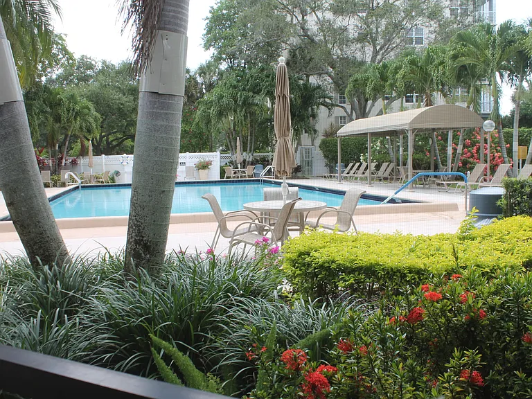 3507 Oaks Way #603 — Photo 32