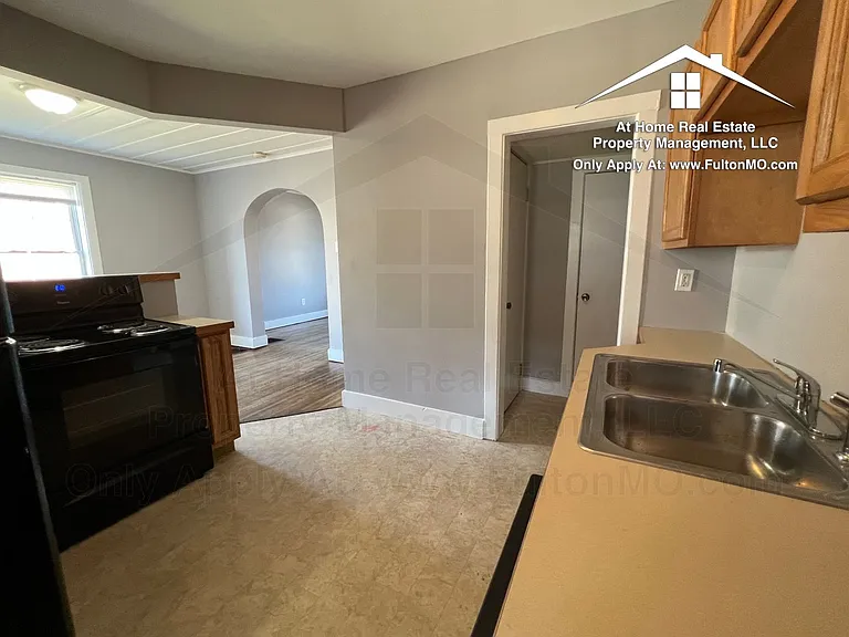 837 Nichols St — Photo 13