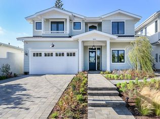 1033 8th St, Manhattan Beach, CA 90266
