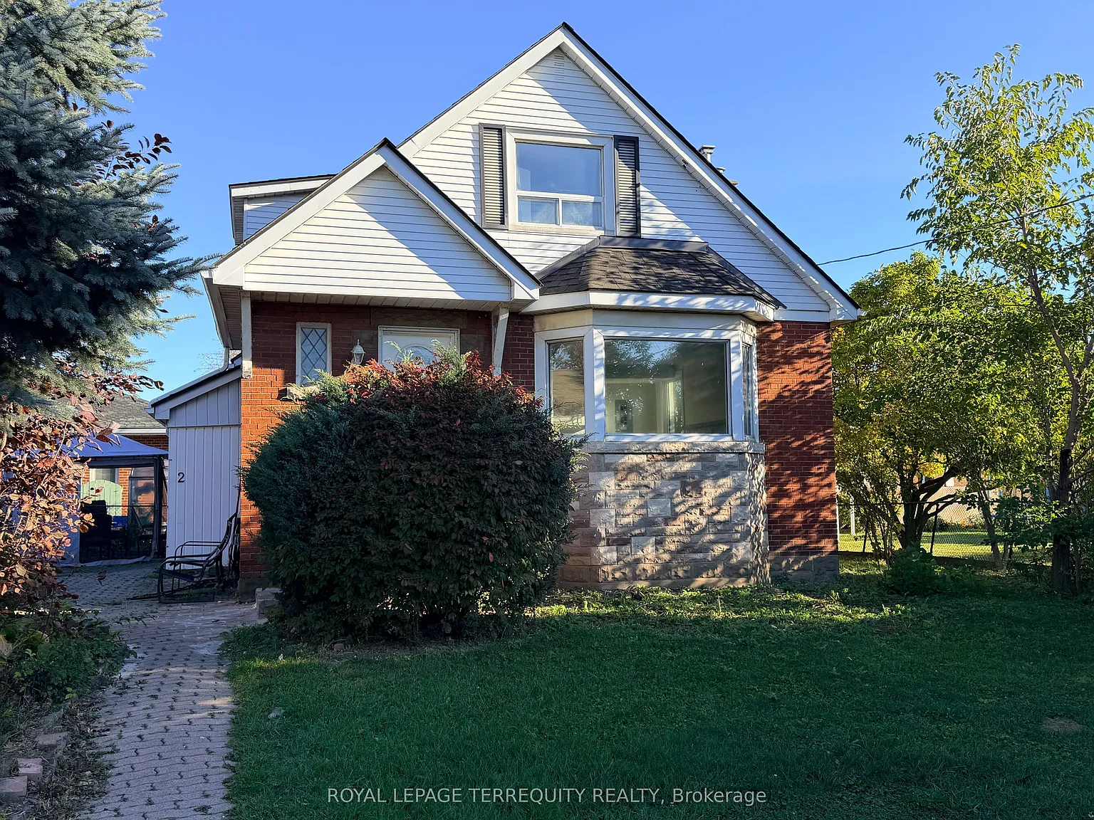 3 bed, $2,350 — Photo 1
