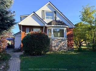 1031 Fennell Ave E #1, Hamilton, ON L8T 1R5