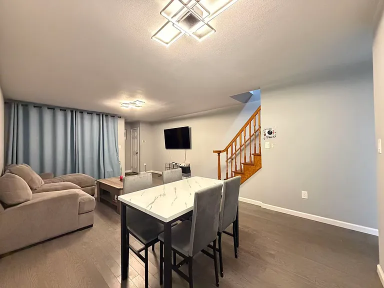 130 Levit Ave — Photo 7