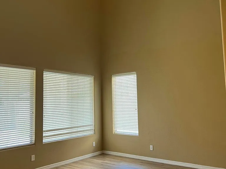 6734 W Blackstone Ln — Photo 13