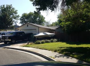 7295 Stonehouse Cir, Reno, NV 89511