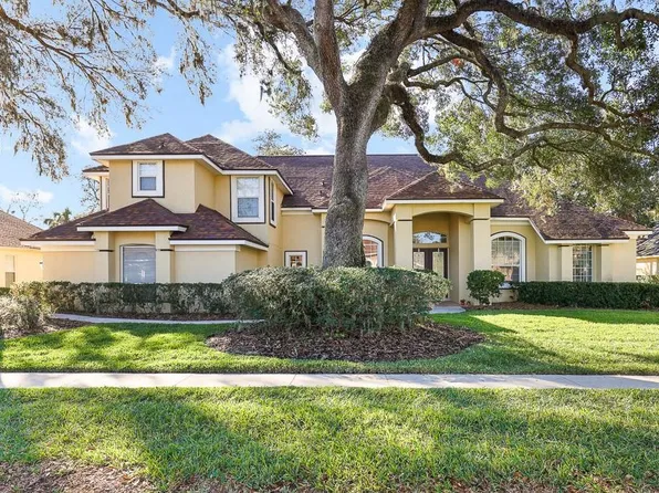 4909 Sylvan Oaks Dr, Valrico, FL 33596
