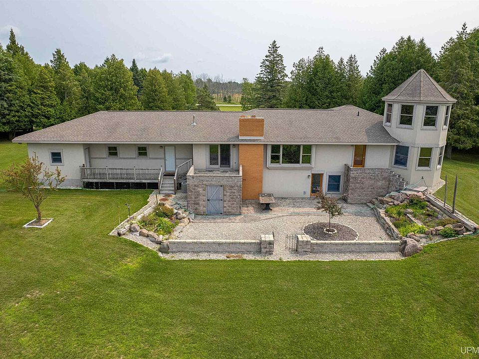 4923 County Road 513 T, Rapid River, MI 49878 Zillow