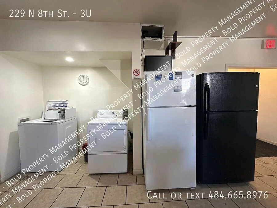 One Room Rental — Photo 2