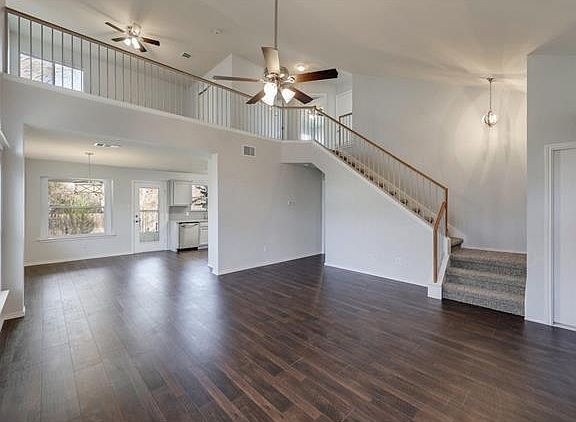 4th image of 405 Grey Feather Ct