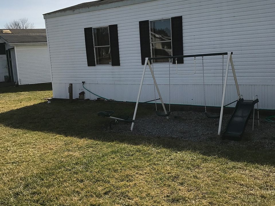 1st image of 430 Lisa Dr