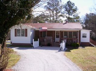 6838 Belfield Rd, La Crosse, VA 23950