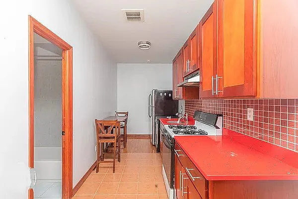 Rented by Duradox Management LLC | media 20