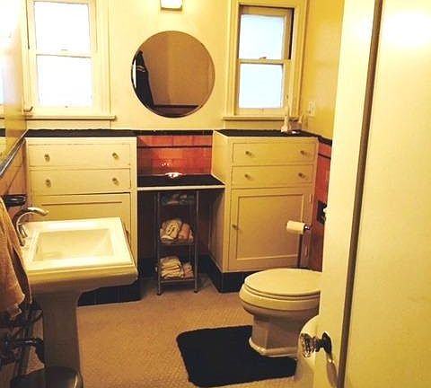 Main Bathrom