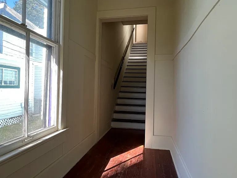 114 Bridge St #B — Photo 14