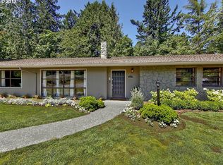 3833 SW 52nd Pl, Portland, OR 97221