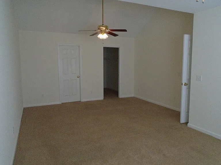 153 Pickett Creek Ln — Photo 13