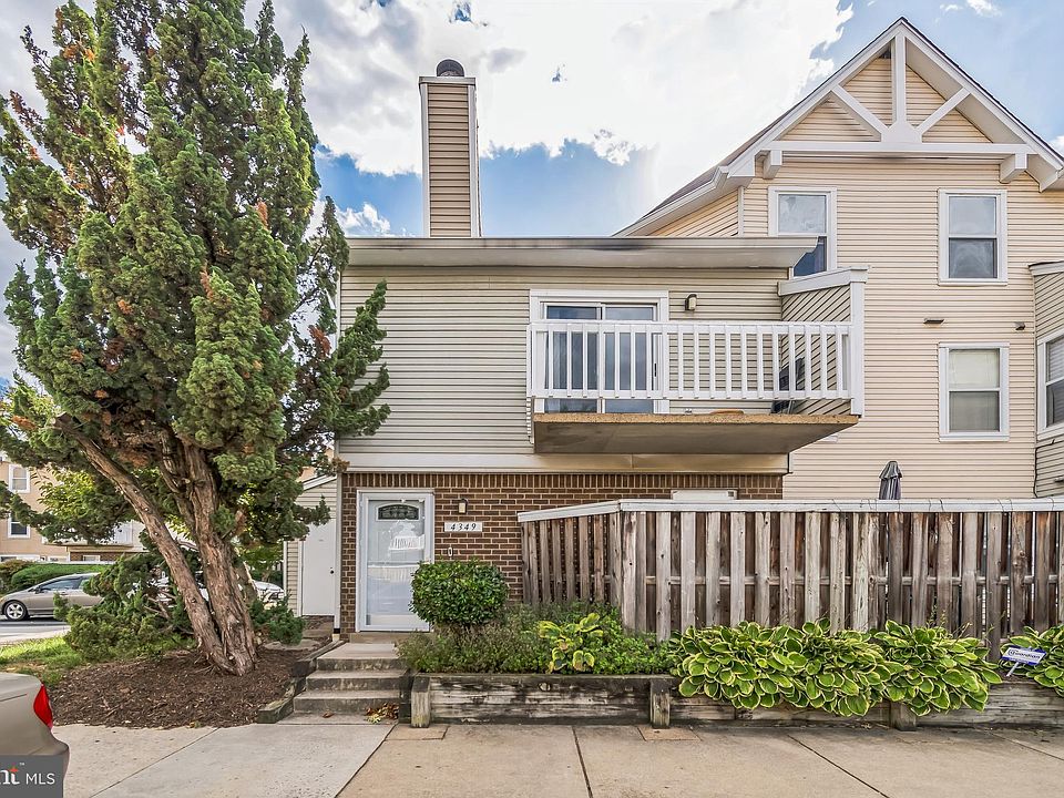 1st image of 4349 Pembrook Village Dr #40