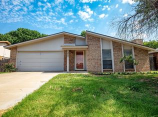 1224 Burmeister Rd, Fort Worth, TX 76134
