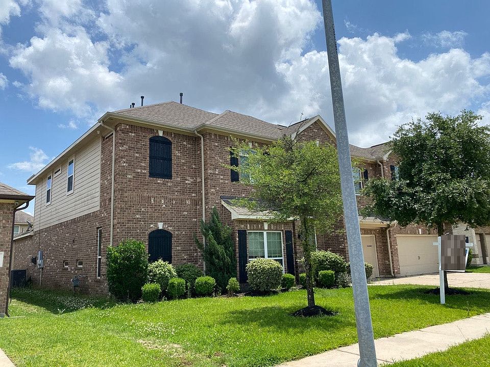 2nd image of 30806 Academy Trace Dr