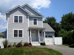 73 Montauk Rd, Narragansett, RI 02882