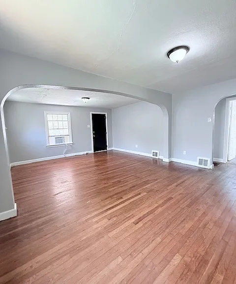 7131 Garesche Ave — Photo 3