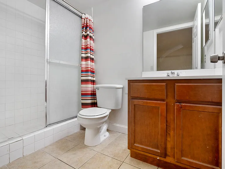 7640 Westwood Dr #411 — Photo 28