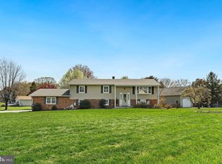 201 Beachside Dr, Stevensville, MD 21666