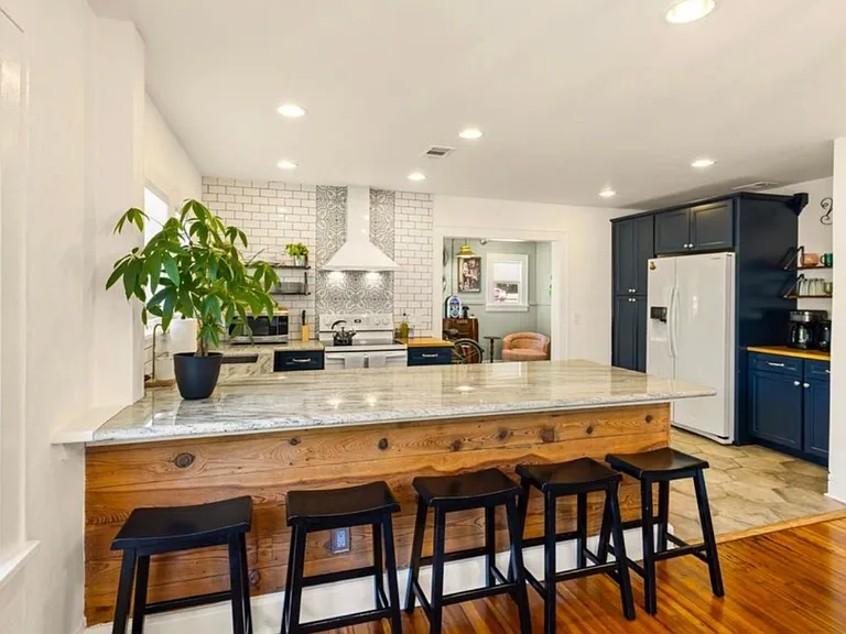 724 N K St — Photo 13