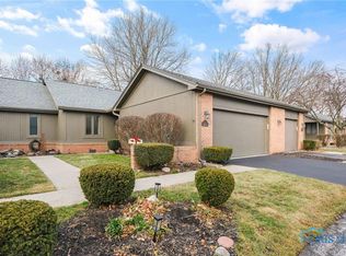 3 Abbey Rd, Perrysburg, OH 43551