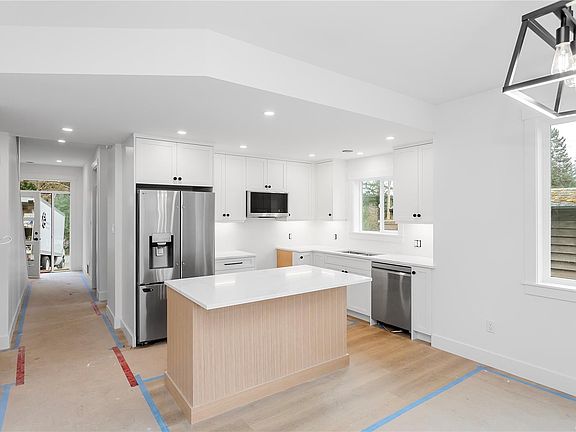 5th image of 2938 Extension Rd