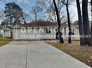 16 W Bigelow Oak Ct, Spring, TX 77381