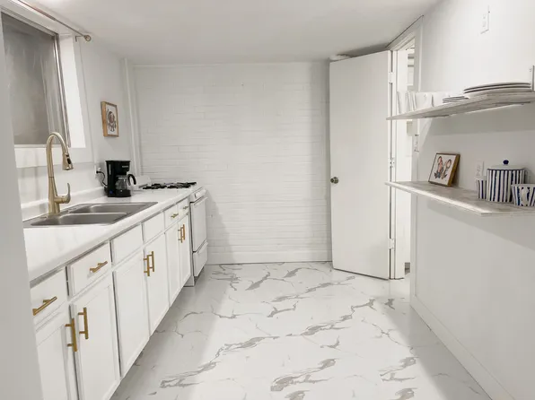 1336 23rd St #6, Des Moines, IA 50311